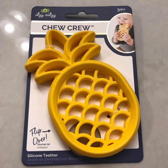 Itsy Ritzy Other - 🍍 Pineapple Teether